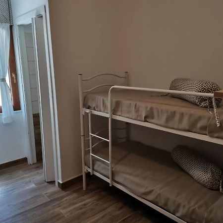 Хостел Al Centesimo Chilometro - Ristoro Del Pellegrino Монтеф'ясконе Екстер'єр фото